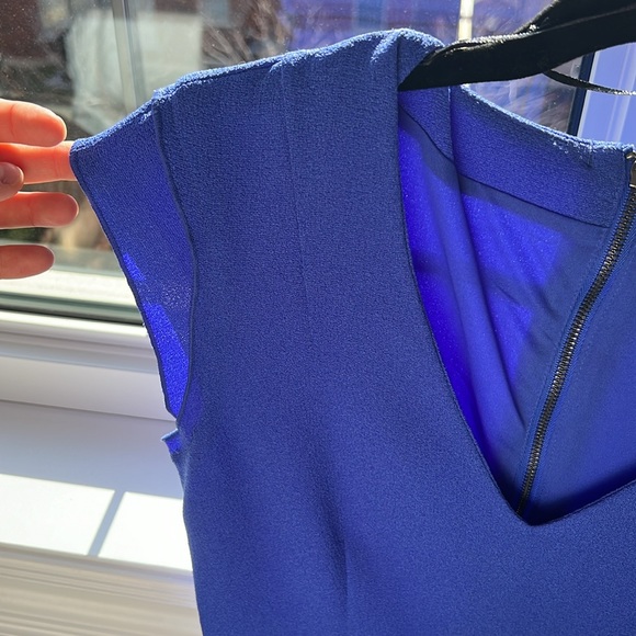 H&M size 4 v neck dress - Picture 8 of 8